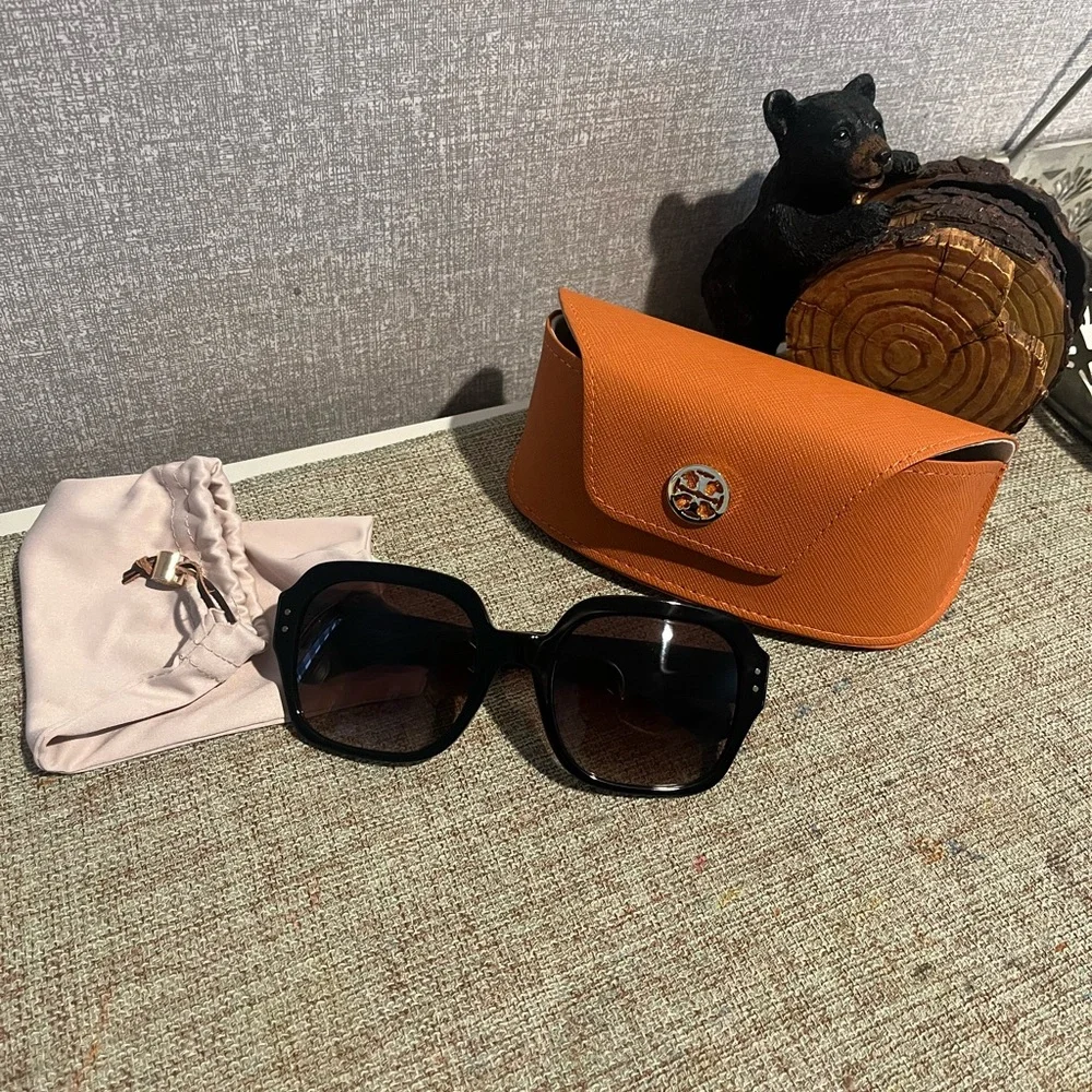 Tory Burch stylish tory